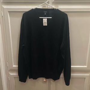 J. Crew men’s black v-neck sweater size XL